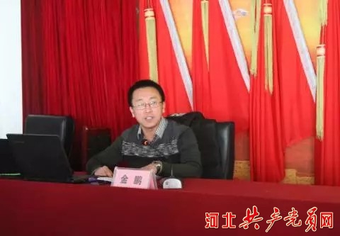 乐亭县委组织部副科级组织员金鹏(原村官)现场授课
