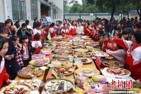 广西小学晒壮族特色美食
