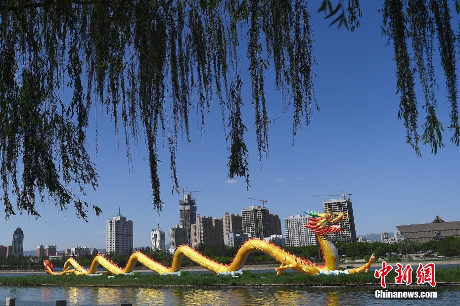 126米"中华第一巨龙"亮相山西汾河