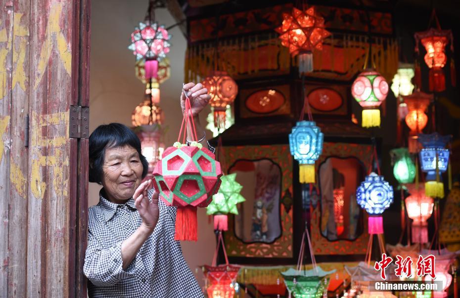 中國非物質文化遺產——浙江仙居針刺無骨花燈